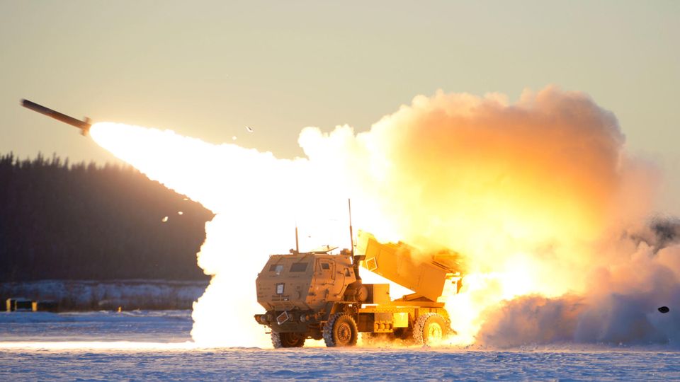 Les lanceurs HIMARS ne sont qu'un début, les Etats-Unis vont équiper Kiev d'autres armes à longue portée.