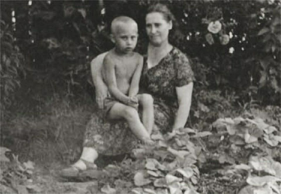 Vladimir Poutine à l'âge de 5 ans en 1958
